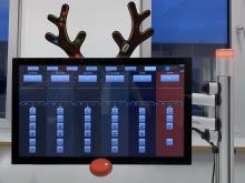 Foto einer weihnachtlich geschmückten AVT Software